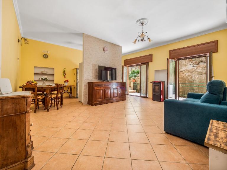 Grande Platano - Spacious Apartment in Sorrento - B&B Sant'Agnello