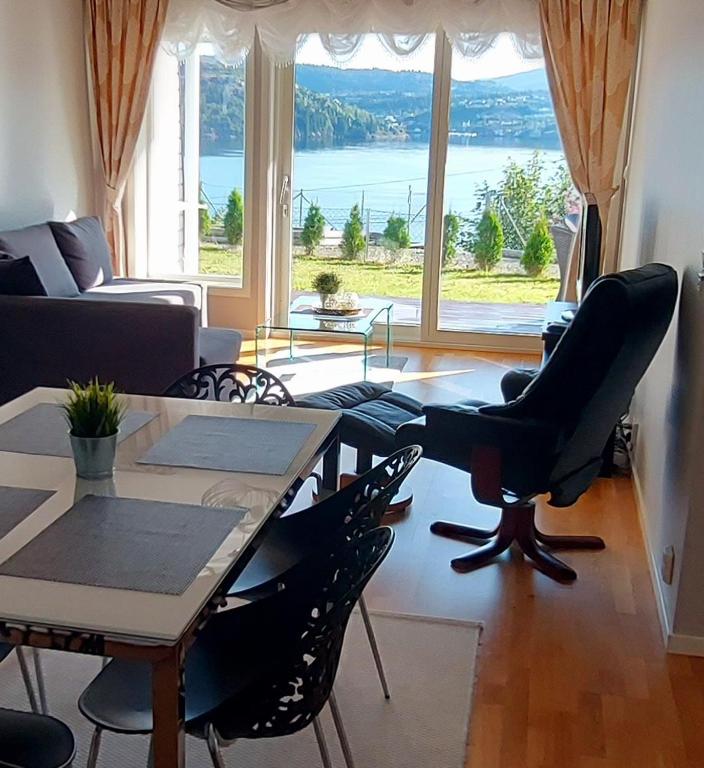 Bjørnestrand Fjordside View - B&B Bergen