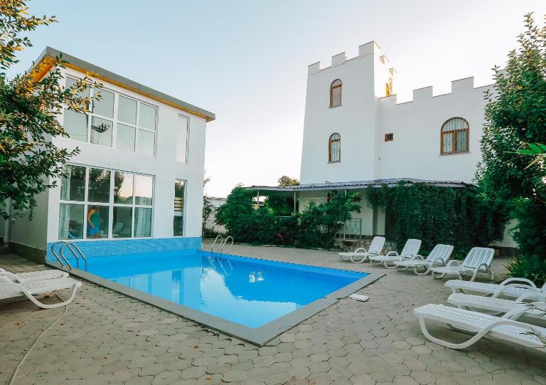 Laguna Villa - Pool, Sauna, Events - at Bazaleti Lake - Chambres d'hôtes Q’arsimaantk’ari