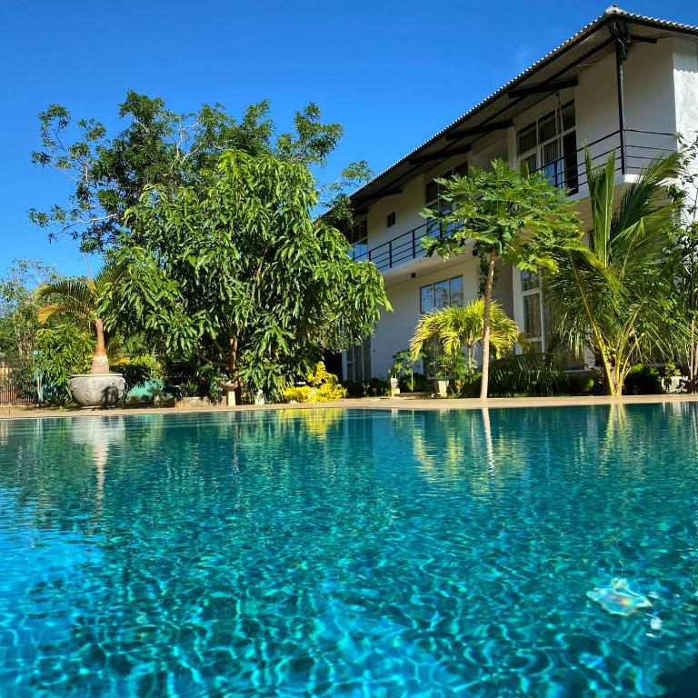 Sapphire Garden Hotel - Chambres d'hôtes Habarana