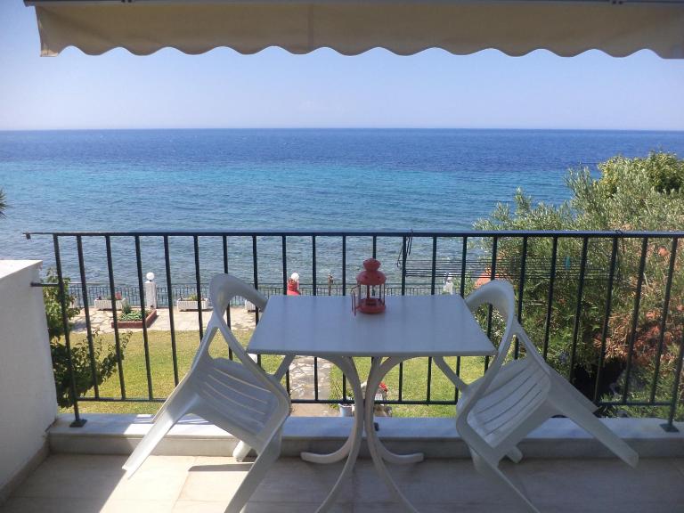 Alexiadis Apartments - Chambres d'hôtes Agía Paraskeví