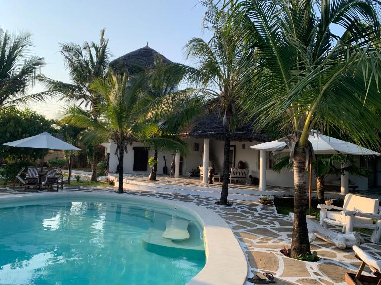 Kamakuti Villa - Bed and Breakfast Watamu