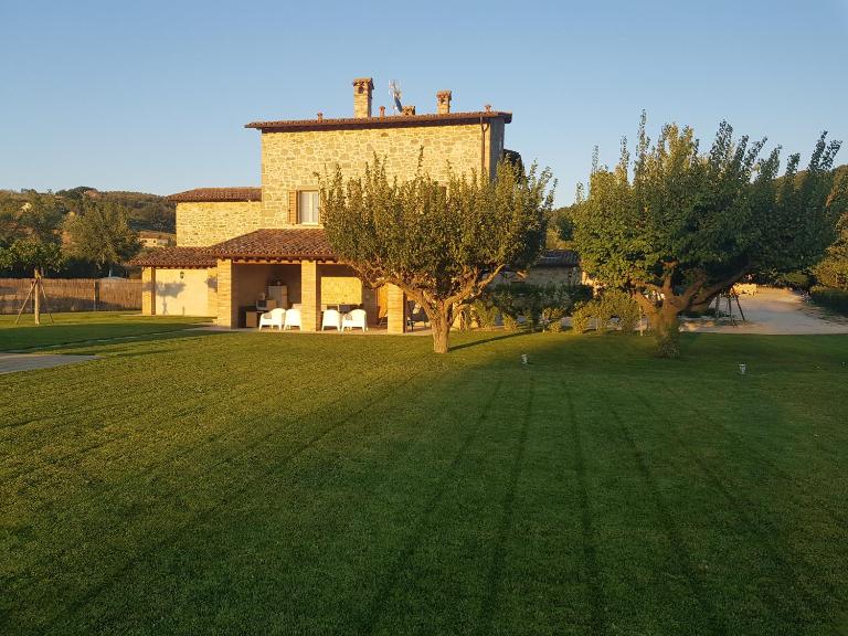 Agriturismo Villa al piano - Ferienwohnung Todi