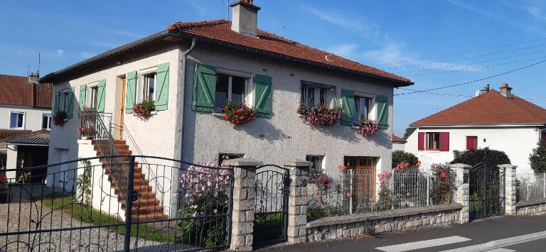 Chez Evelyne chambre d'hôtes chez l'habitant - Ferienwohnung Verdun