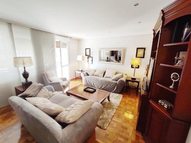 Apartamento turístico San Juan - B&B Pamplona