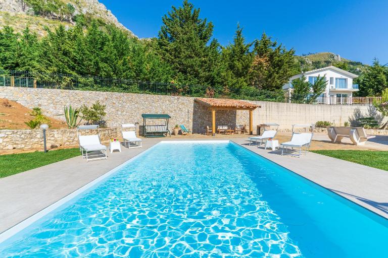 Villa Romitello con Piscina Total Relax - B&B Borgetto