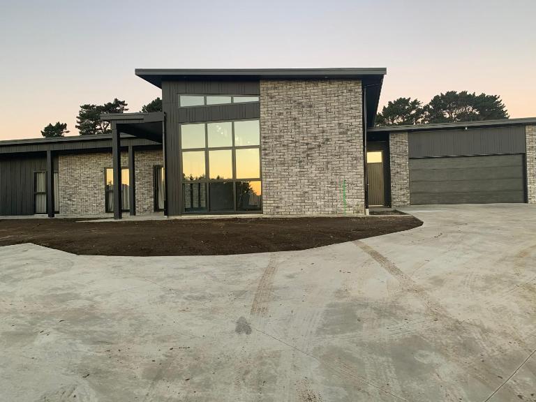 Executive-style home away from home. - B&B Hawera