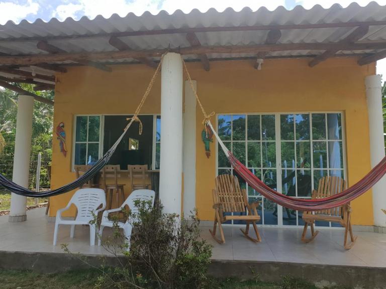 Cabaña cerca al mar - A 200 mts - B&B Coveñas