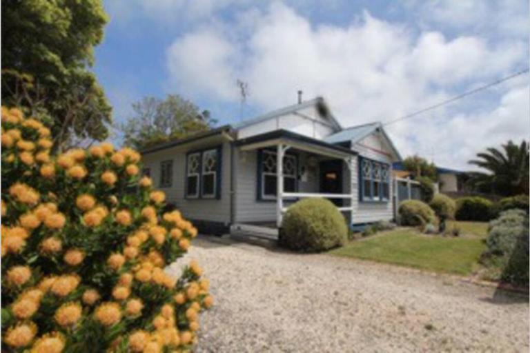 Lighthouse Retreat - Pet Friendly Free Wifi - B&B Apollo Bay