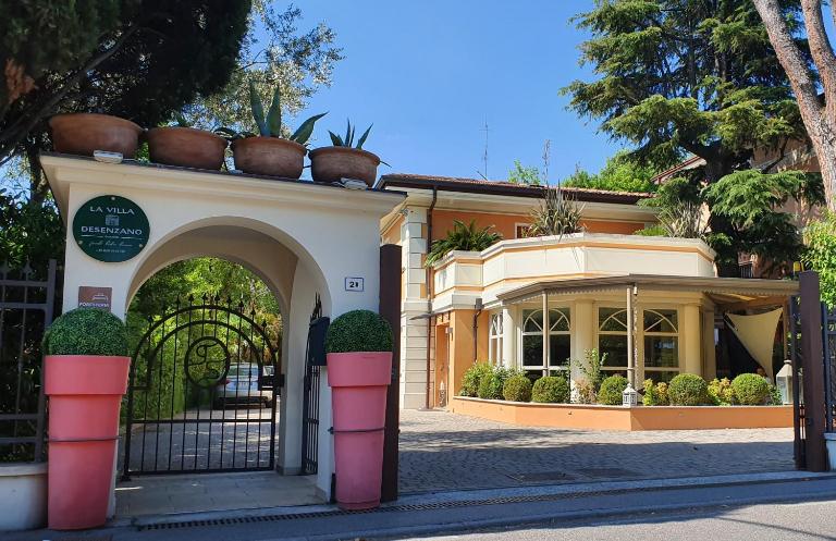La Villa Desenzano - Bed and Breakfast Desenzano del Garda