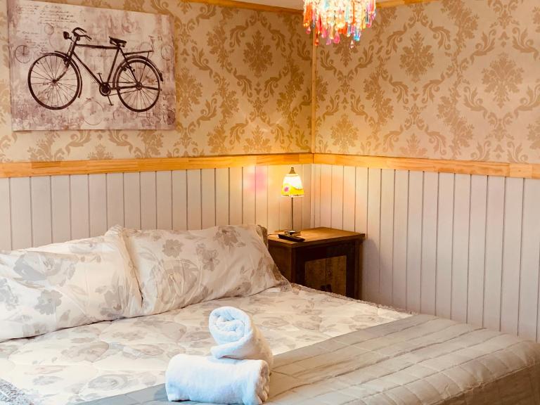 Arte Brisa Hostal Boutique - Bed and Breakfast Puerto Natales