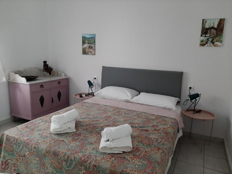 Mark's Twins - B&B Volos