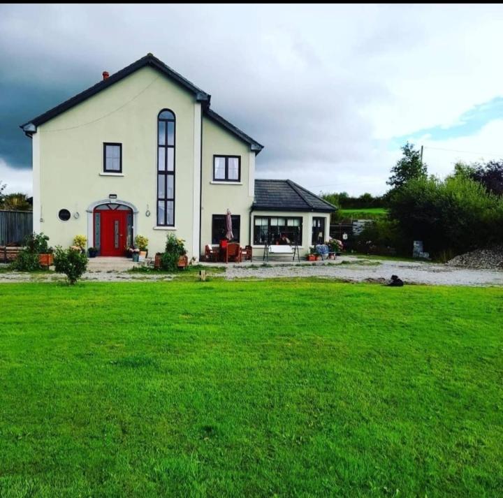 Shadowvale E34X773 - Ferienwohnung Tipperary