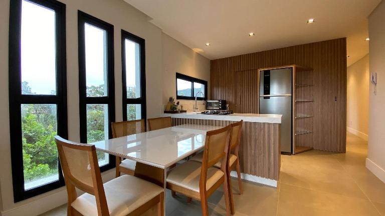 Lindo Apartamento na Praia de Mariscal com ótima localização. - Ferienwohnung Bombinhas