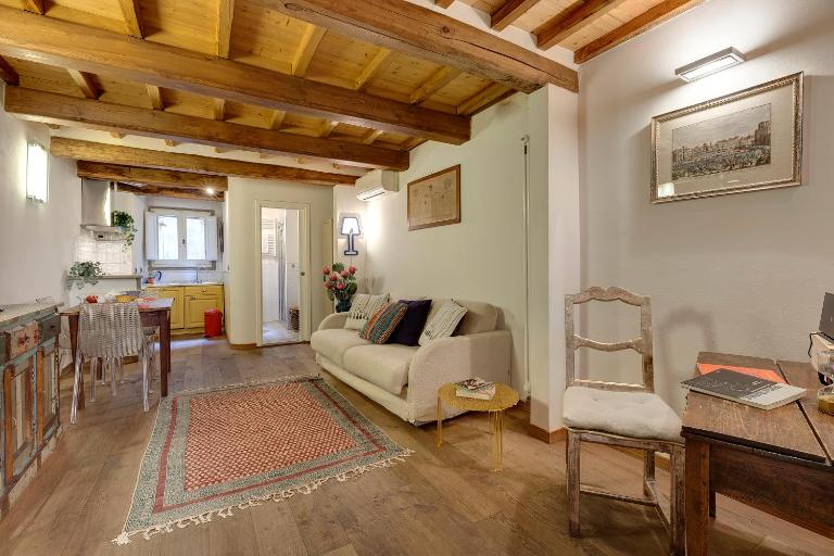 Diciotto Apartment by Mamo Florence - Ferienwohnung Florenz