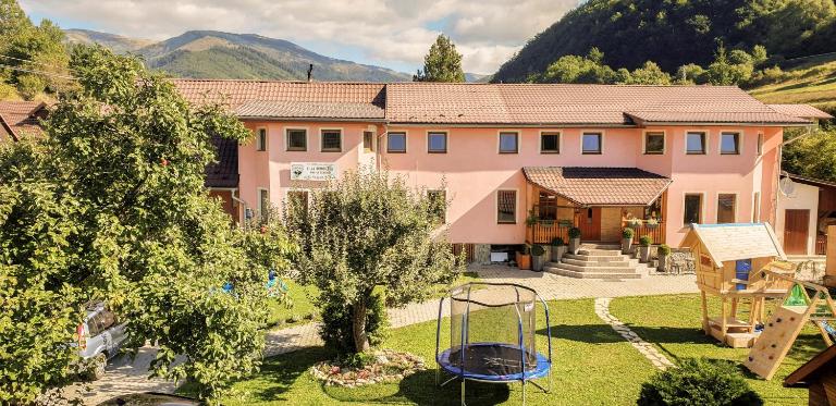 Villa Ďumbierka - B&B, wellness, brewery, ebikes - B&B Mýto pod Ďumbierom