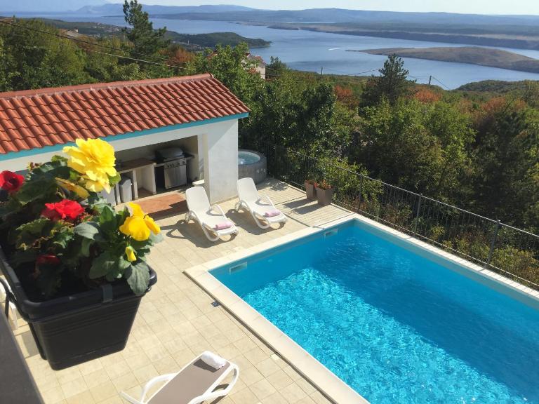 Holiday Home Aqua - Bed and Breakfast Šmrika