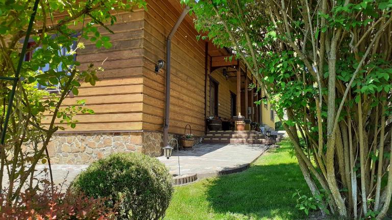 Dom Pod Jaśminem - B&B Ustrzyki Dolne