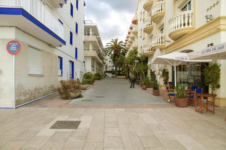 APARTAMENTO CON OFICINA Y VISTAS AL MAR - B&B Sitges