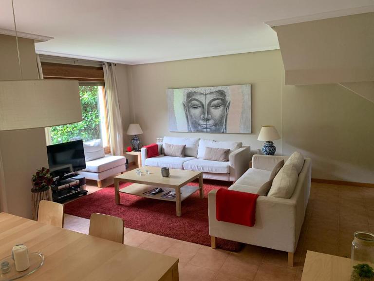Precioso adosado en Urbanización con campo de golf - Ferienwohnung Miño