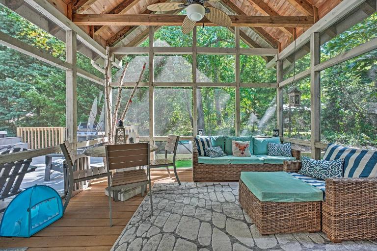 Luxury Family Home w/ Deck, Swim Spa & Grill! - B&B New Buffalo