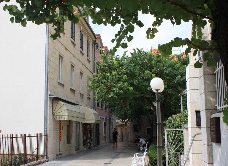 Old Town Apartment - B&B Omiš