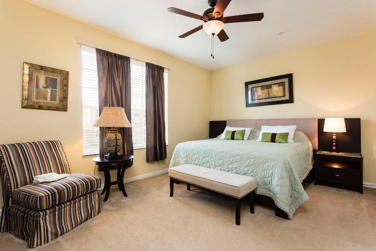 4Br 2Bath Condo Balcony 5min Conv Center 2020ft - B&B Orlando