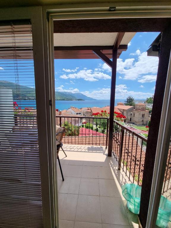 Lukanov Apartments - Lake view - B&B Ohrid