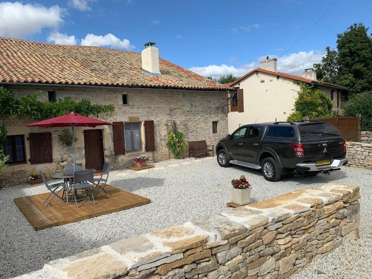 Les Roches - Ferienwohnung Vanzay