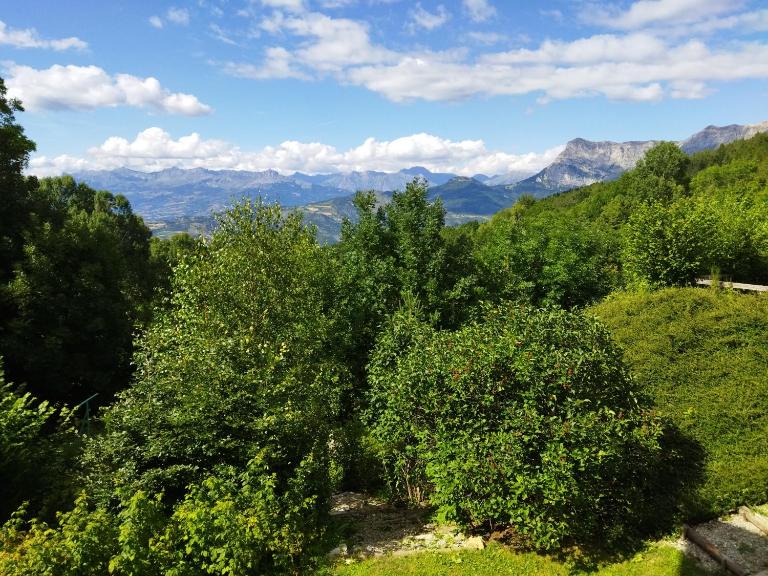 Studios Le Grand Cerf-Montclar et vallée de l'Ubaye - Bed and Breakfast Les Rollands