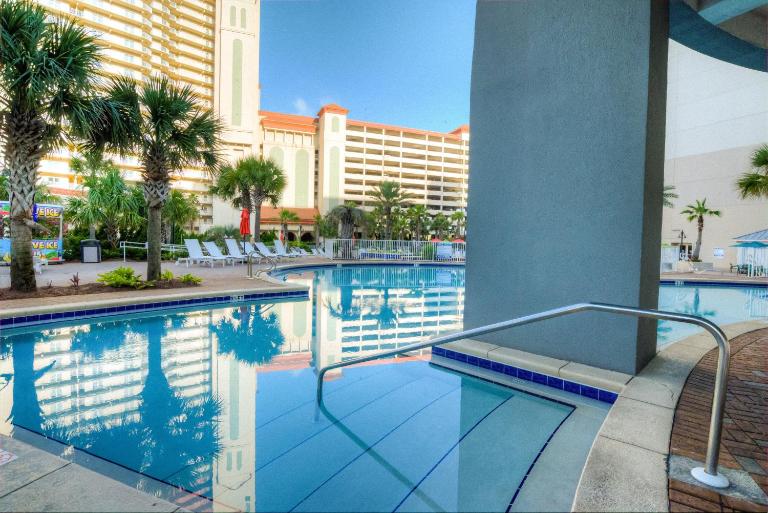 Next To The 10th Floor Pool - Laketown Wharf 1032- 2 BD Plus Bunks, 2BA, And Amazing Amenities! - B&B Panama City Beach