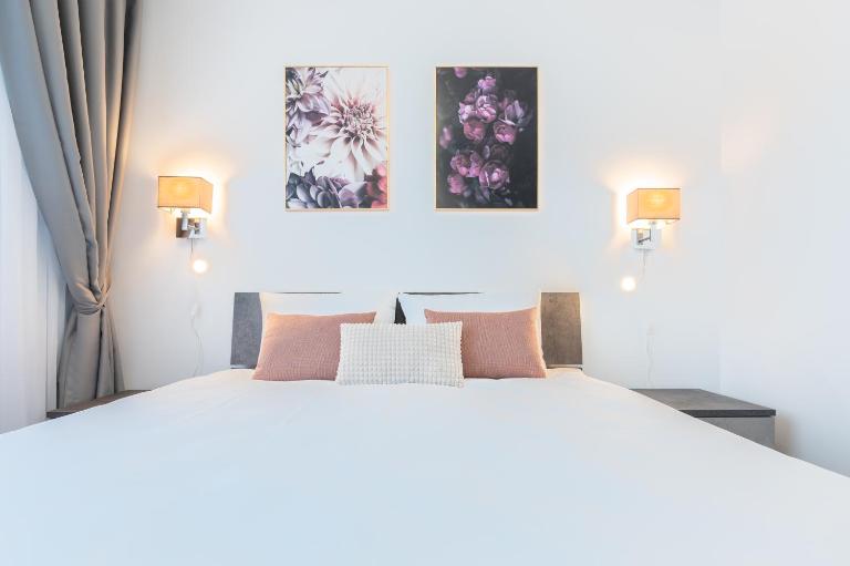Grey apartments - Bed and Breakfast Oradea