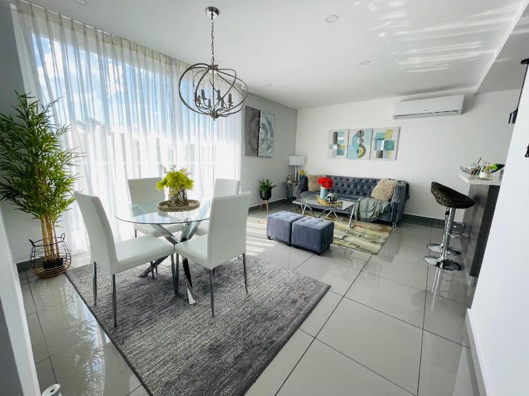 Fino y Elegante Condominio Ejecutivo - B&B San Pedro Sula