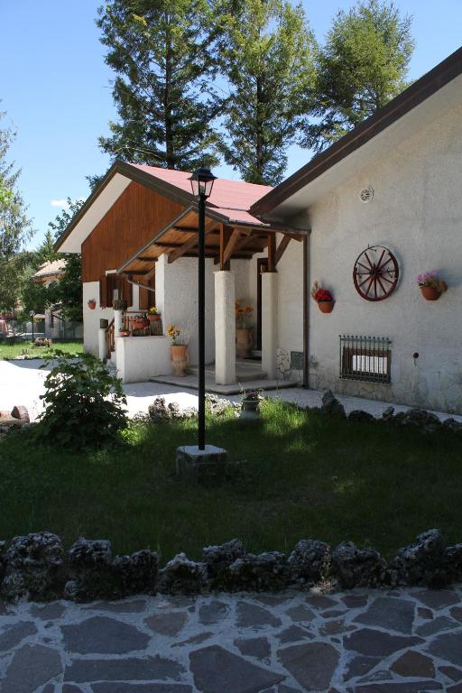 Rifugio Del Pettirosso - Chambres d'hôtes Pescasseroli