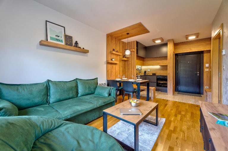 Stevovic Apartment, Pine Wood View, Zlatibor - B&B Zlatibor