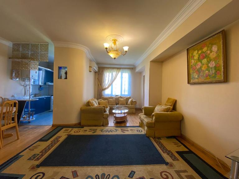 Nalbandyan Apartment - Bed and Breakfast Jerevan
