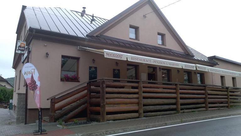 Penzion a restaurace U Maryny - Chambres d'hôtes Bocanovice