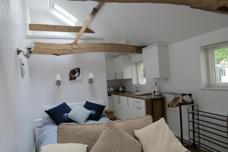 The Old Stables, Whitehall Farmhouse, Oakington - B&B Cambridge