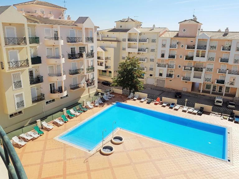 Solario da Praia holiday apartment - Chambres d'hôtes Armação de Pêra