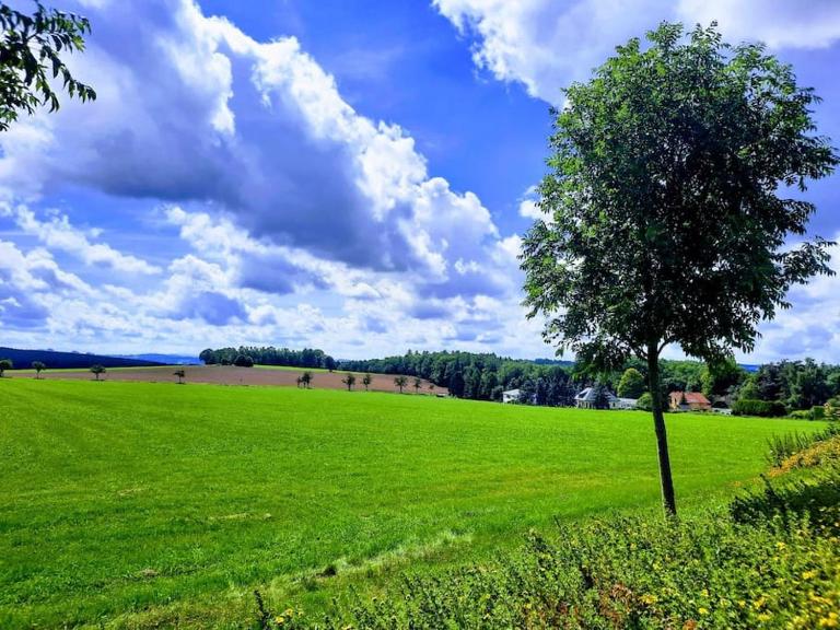 Precioso apartamento, aparcamiento gratis - Bed and Breakfast Augustusburg
