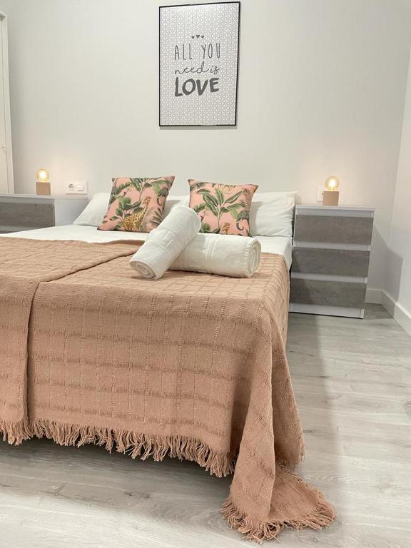 Apartamento la Paz WIFI y confort by apartamentos Logrono - B&B Logroño