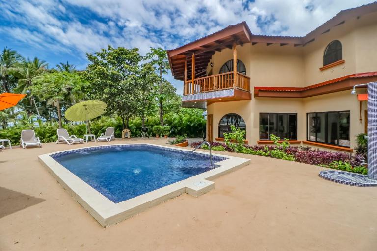 Casa de Somer - Bed and Breakfast Esterillos Oeste