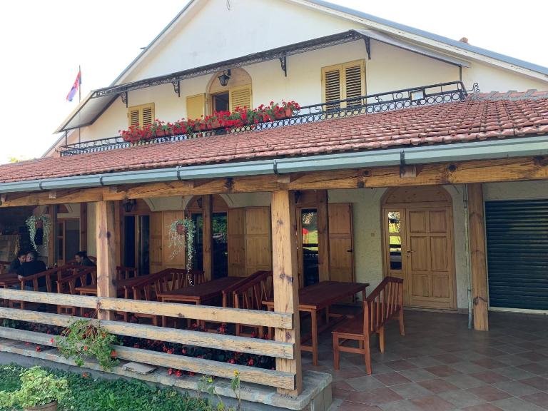 Domaćinstvo Bakić - B&B Irig