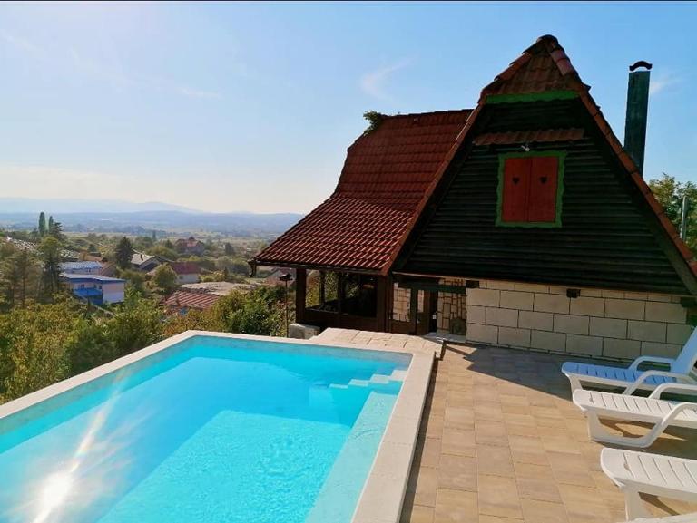 Challet Bella - Ferienwohnung Poljanica Bistranska