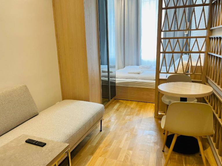 ZEUS DESIGN Compact City Aparmtent - B&B Vienna