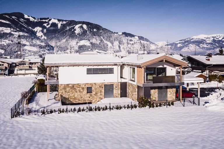 Aurora Mountain Chalet by we rent, SUMMERCARD INCLUDED - B&B Kaprun