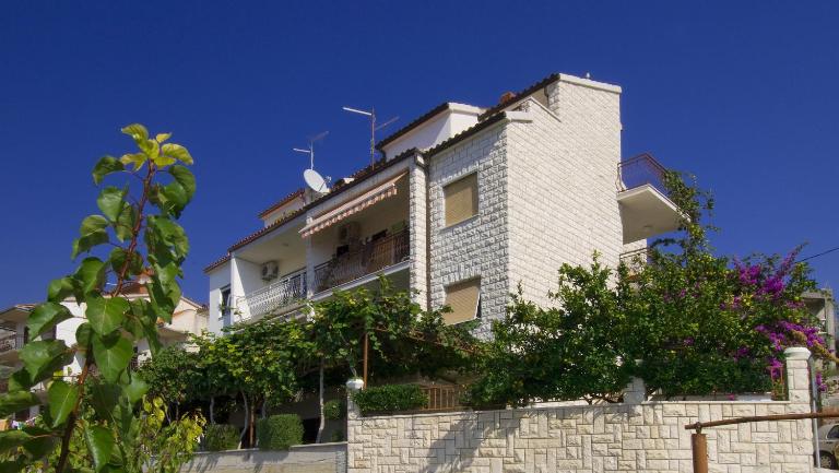 Apartments Jurić - B&B Podstrana