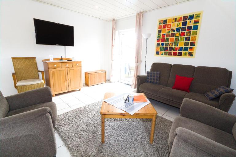 FeWo Heitkamp - Bed and Breakfast Dornumersiel