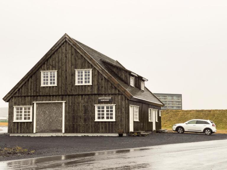 Kristinsson Apartments second floor - Ferienwohnung Grindavík