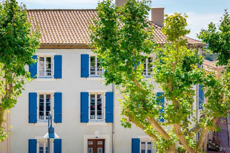 Maison d'hôtes ÔVillage - Bed and Breakfast Ouveillan